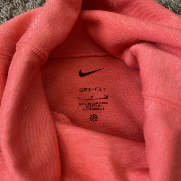 Nike | NWT Layering Cowlneck Sweatshirt - Picture 3 of 6